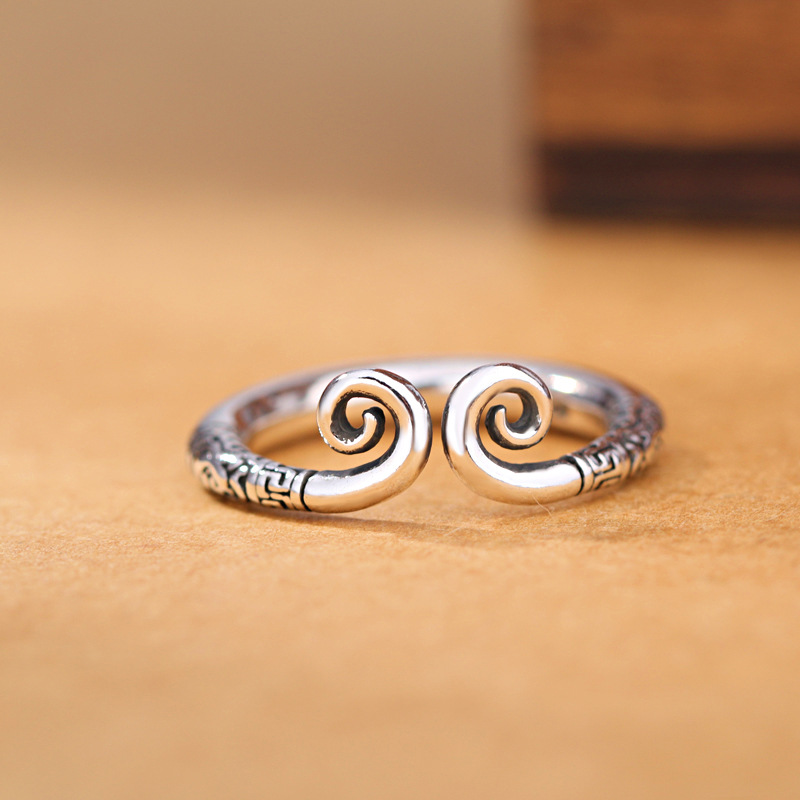 Anillo de cuerno espiral - Anillo de remolino de plata