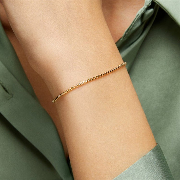 Victoria - Goldfarbenes Kettenarmband