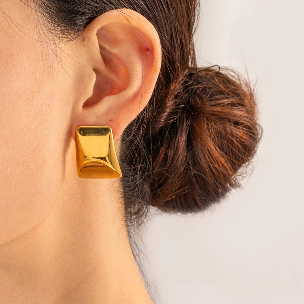 Elsie - Pendientes cuadrados oro Curve