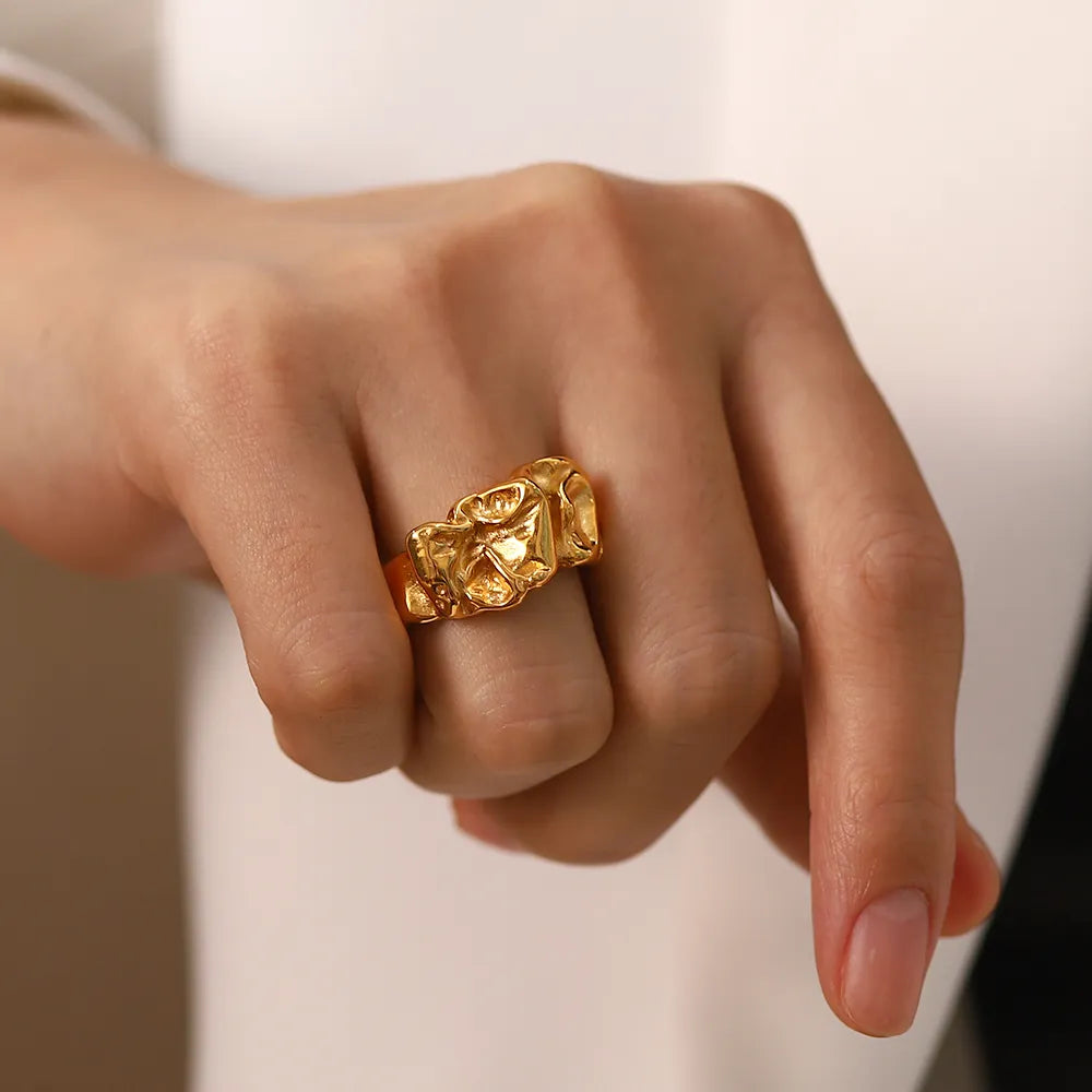 Paloma - Anillo irregular de oro