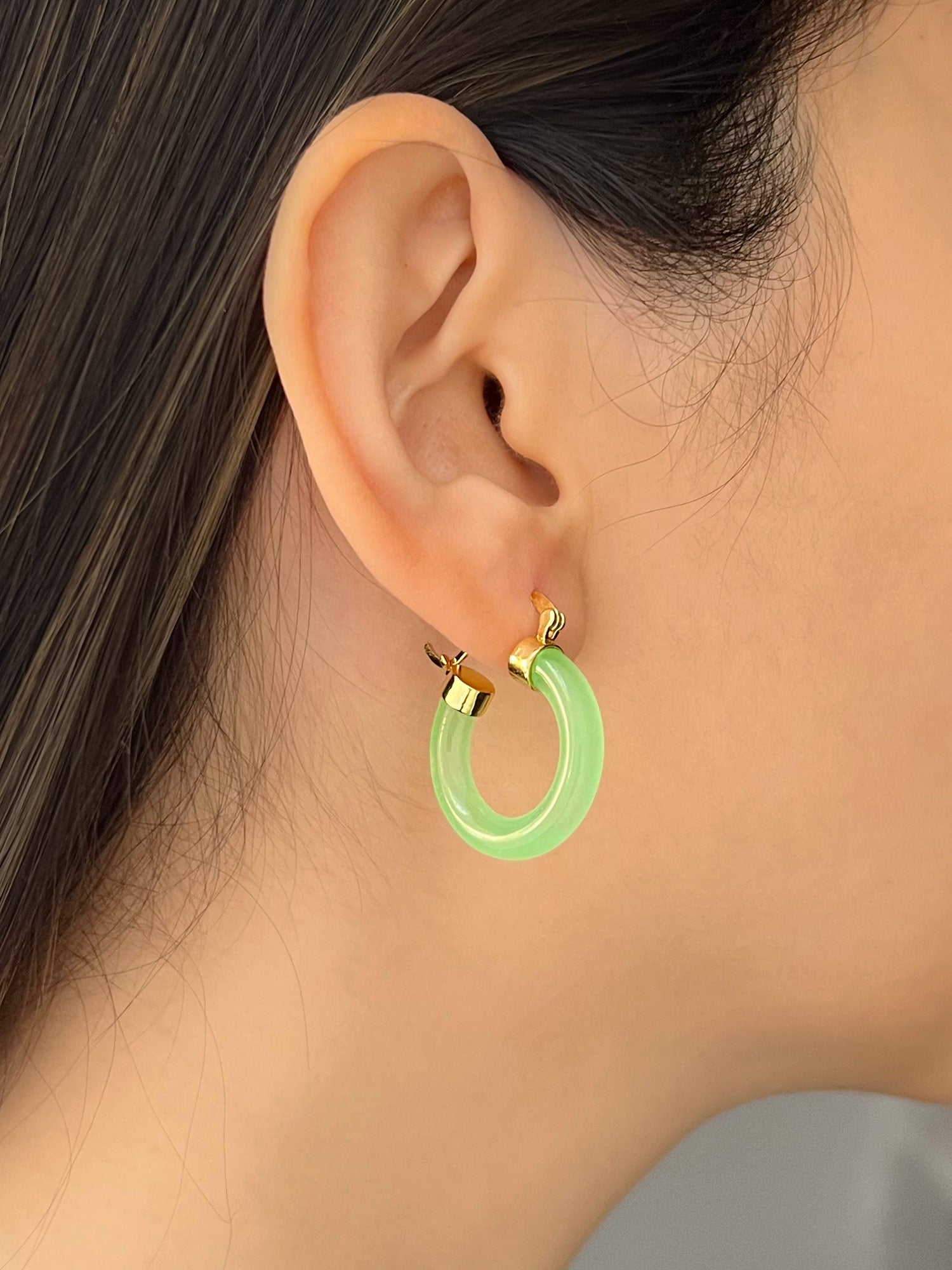 Jovie - Pendientes aros de jade verde claro