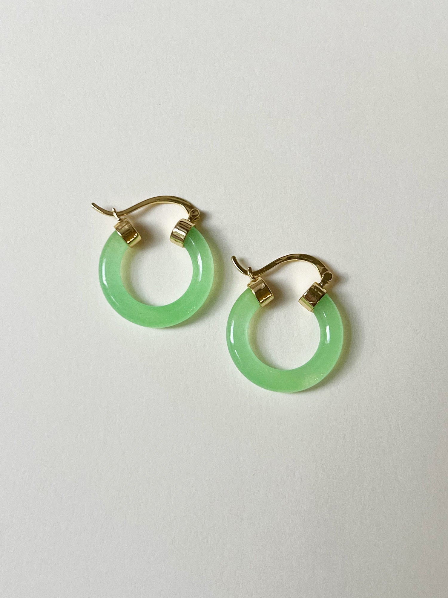 Jovie - Pendientes aros de jade verde claro